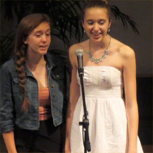 Singing Sisters